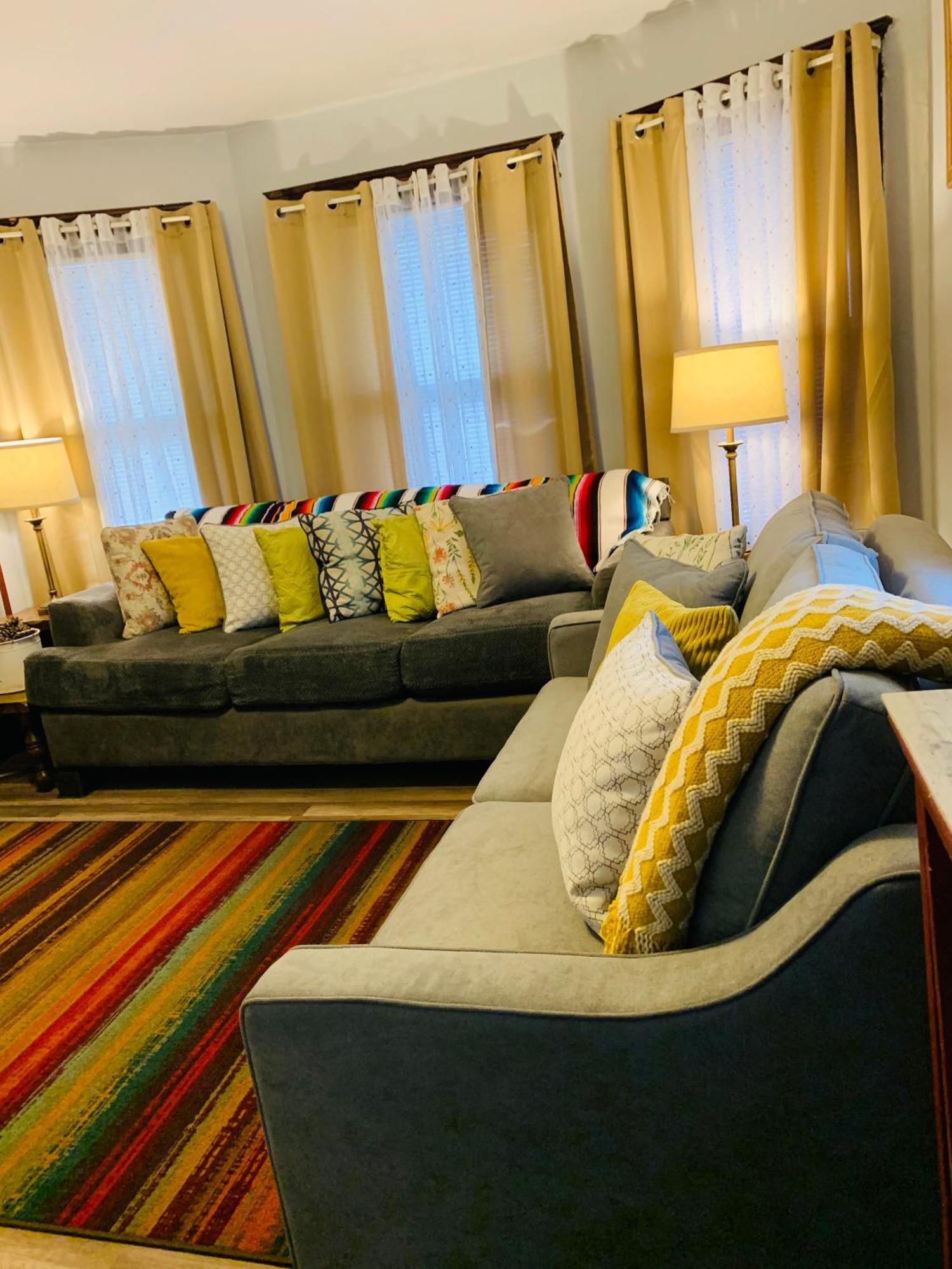 Cozy First Floor Apartment Chicopee Bagian luar foto